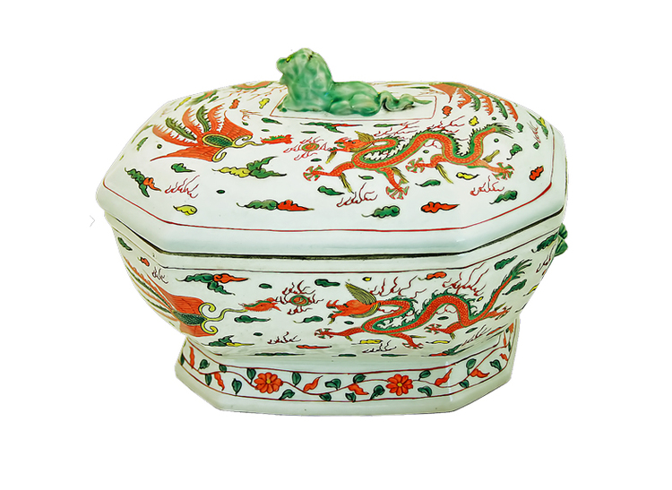 Terrine with lid, 31 cm, dragons and lions