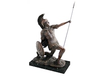 Romersk soldat gjord i brons , 40 cm, m. spjut på marmorsockel, knäböjande, kopia efter E. Drouot