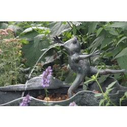 Fountain, running frog in bronze, 35 cm