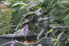 Springbrunnen, laufender Frosch in Bronze, 35 cm, von Mr Fredrik