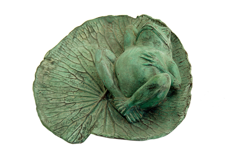 Groda på näckrosblad i brons, 35 cm
