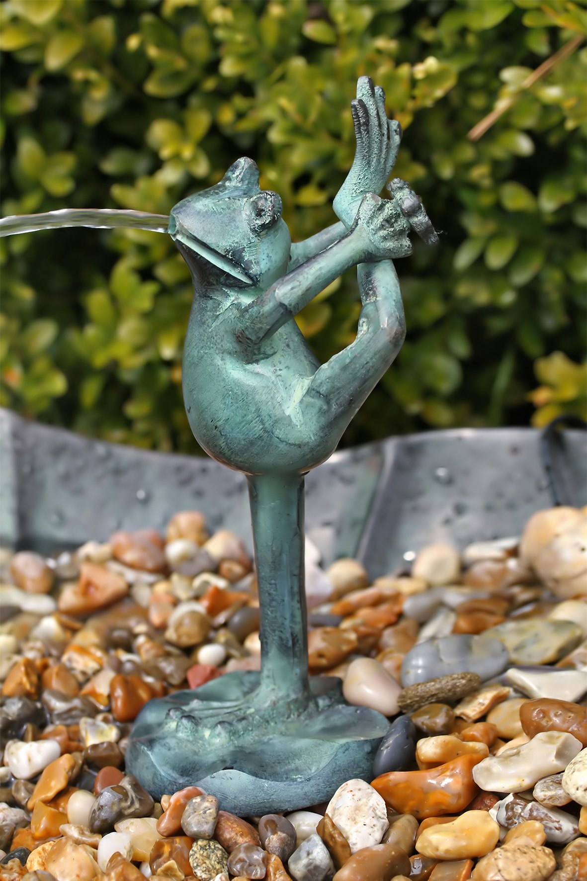 Mr Fredrik fountain package with fountain frog in bronze standing 21 cm incl. pump, hose, incl. shipping