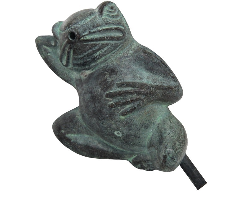Fontän, groda gjord i brons, 11 cm, liggande, på rygg från Mr Fredrik