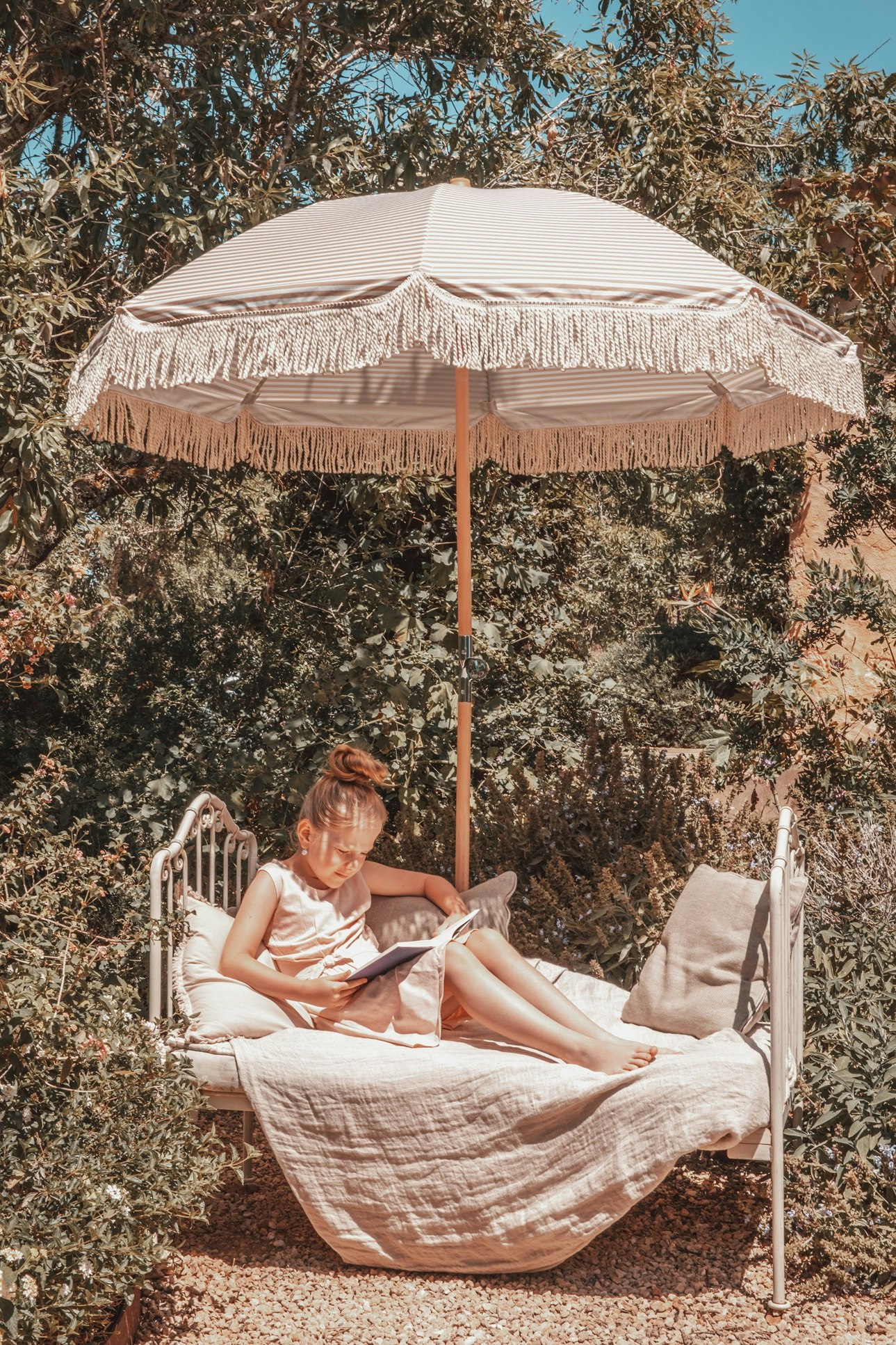 Edelina Retro Stripe Caramel by Monchiqe