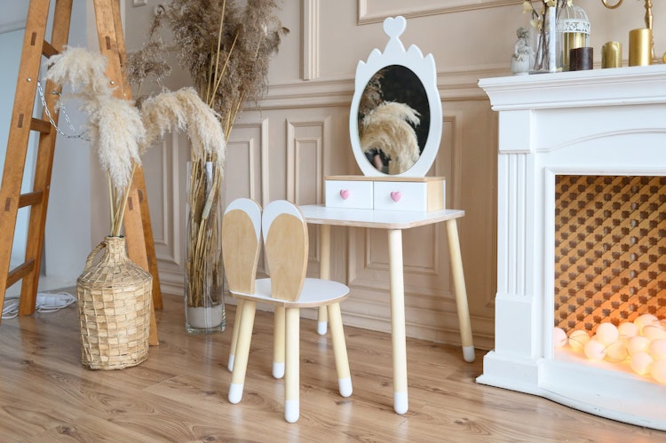 Sminkbord för barn med spegel, sminkbord och stol