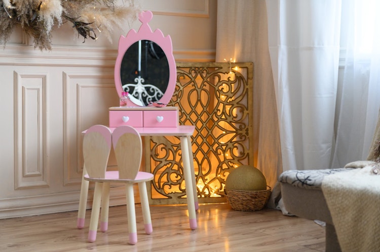 Sminkbord för barn med spegel, sminkbord och stol
