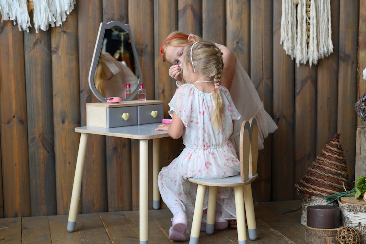 Sminkbord för barn med spegel, sminkbord och stol