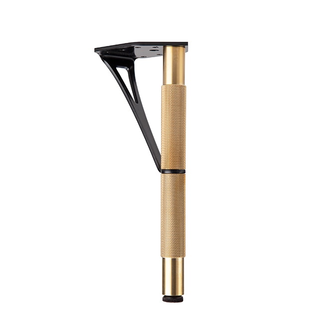 OUT STANDING Gold/Black