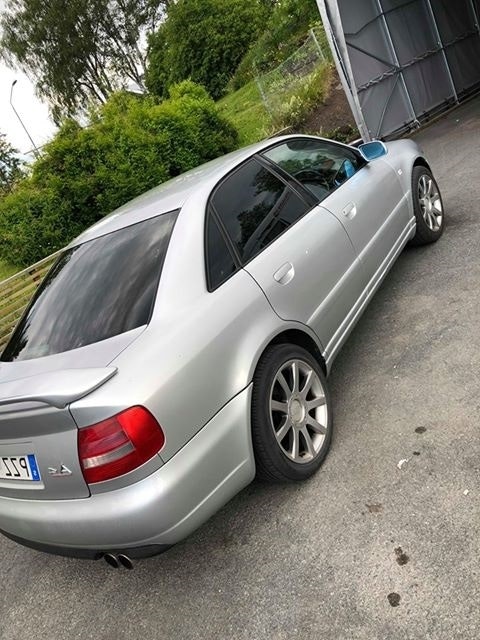 Audi A4 sedan med EVOFILM