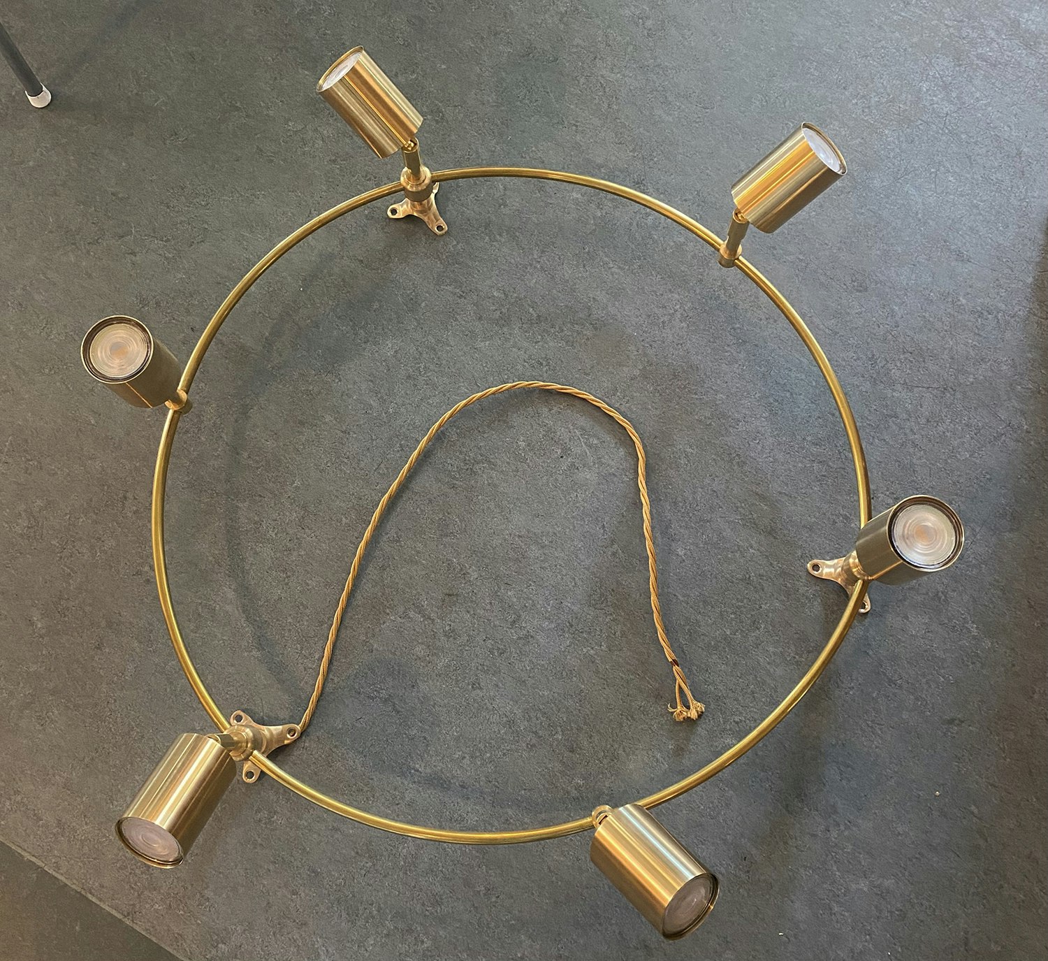 CIRCLE60 outlet