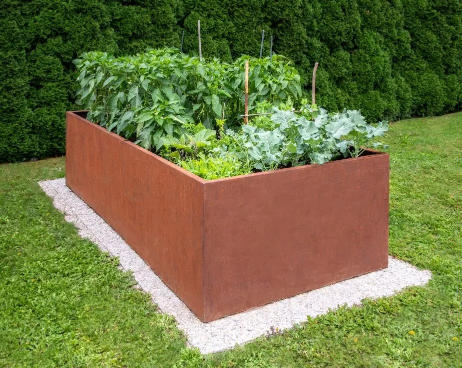 Pallkrage corten bockad kant 120 x 80 x 17 cm