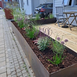 Extra lång kantplåt 300x4 mm - 3 meter styck