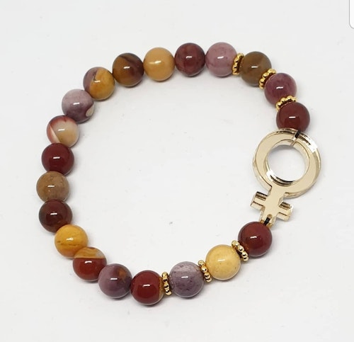 Armband i Moakit med guldspegel Venus