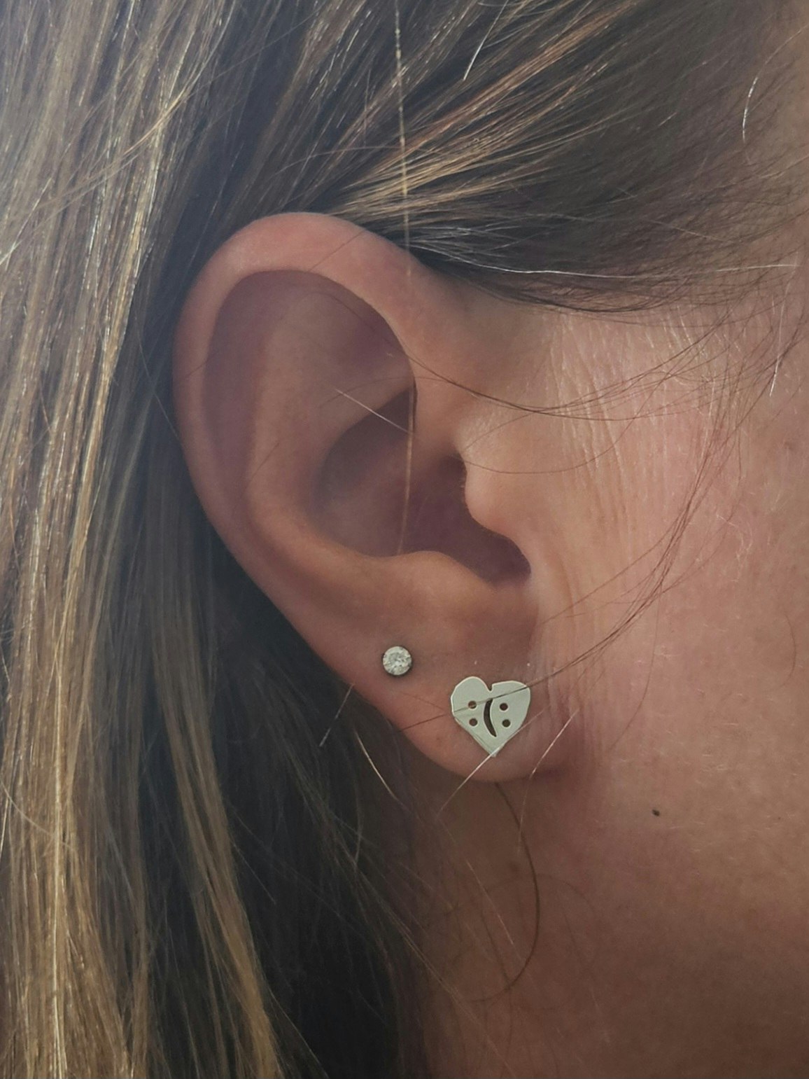 Små studs silverhjärta