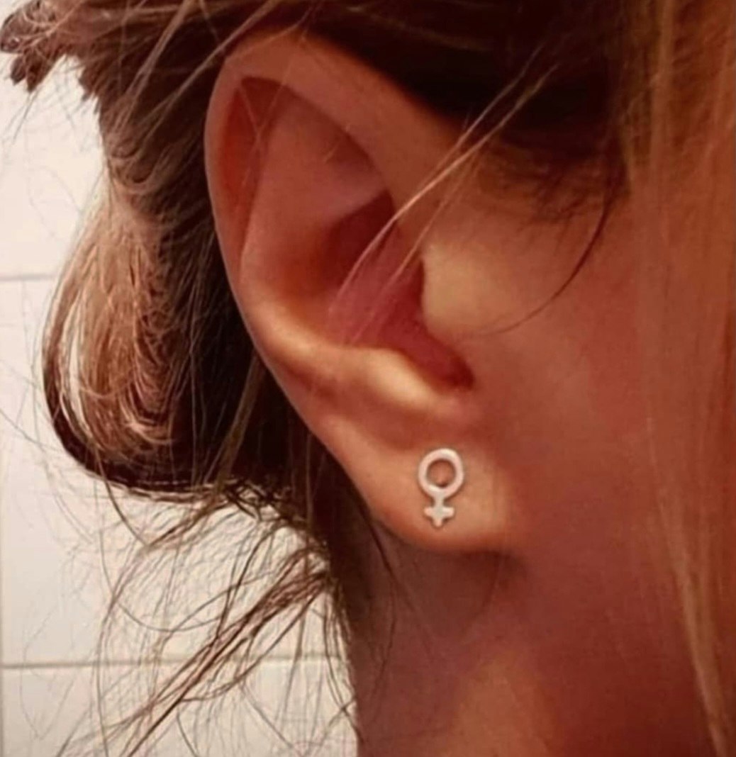 Små Venusörhängen i silver