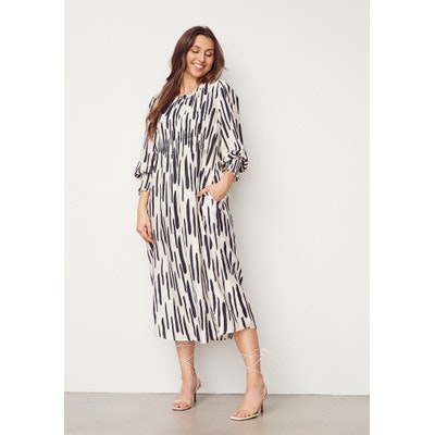 Klänning Isay Ane Smock Dress