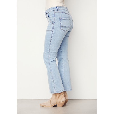 Isay Como Flare Jeans