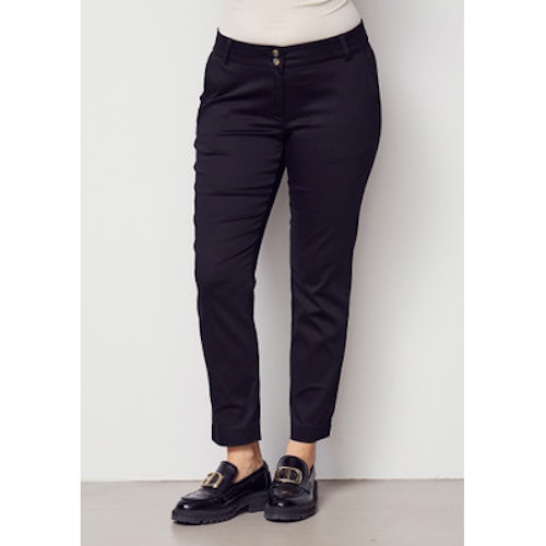 Isay Chino Pant Black