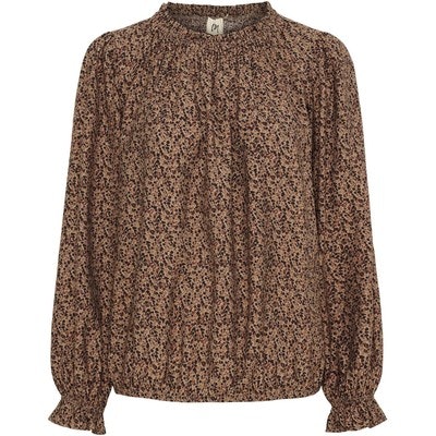 Isay Blus Tanna