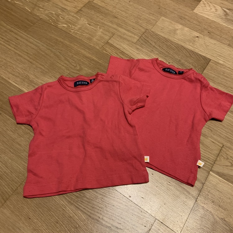3 delat paket med t-shirts i rosa och rött från Blue Seven stl 62