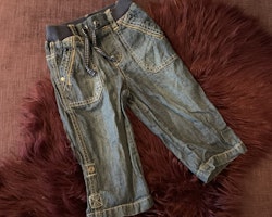 Tunna jeans med Bamse brodering från Lindex stl 80