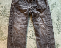 Svarta blekta jeans från Lindex stl 92