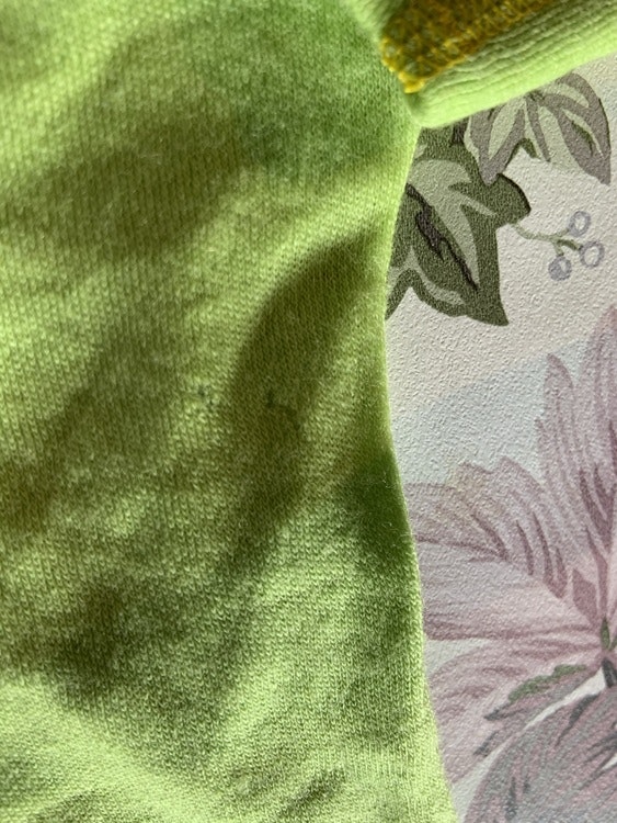 Grön ullbody med färgglatt randig framsida från Janus stl 60 - Rosa  Marianne - förälskade barnkläder