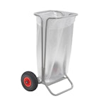 Produktbild på en grå, silverfärgad säckhållare från Ravendo med en 110-liters säck monterad. Två punkteringsfria hjul med plastfälg och glidlager.