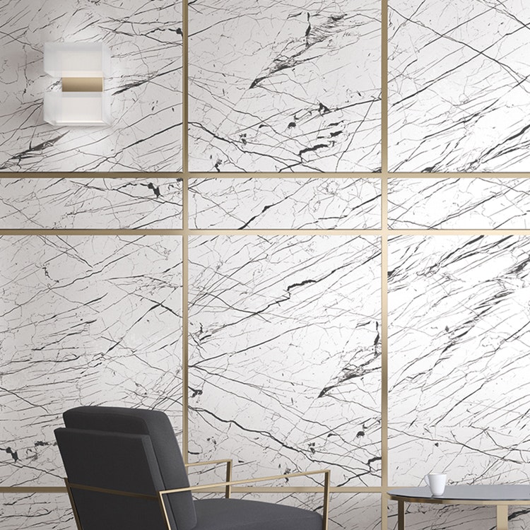 NE72 Black stripes white marble