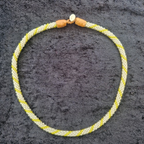 Pärlhalsband 42,5 & 43 cm - silver och gult