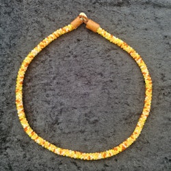 Pärlhalsband 45 cm - gulmelerad