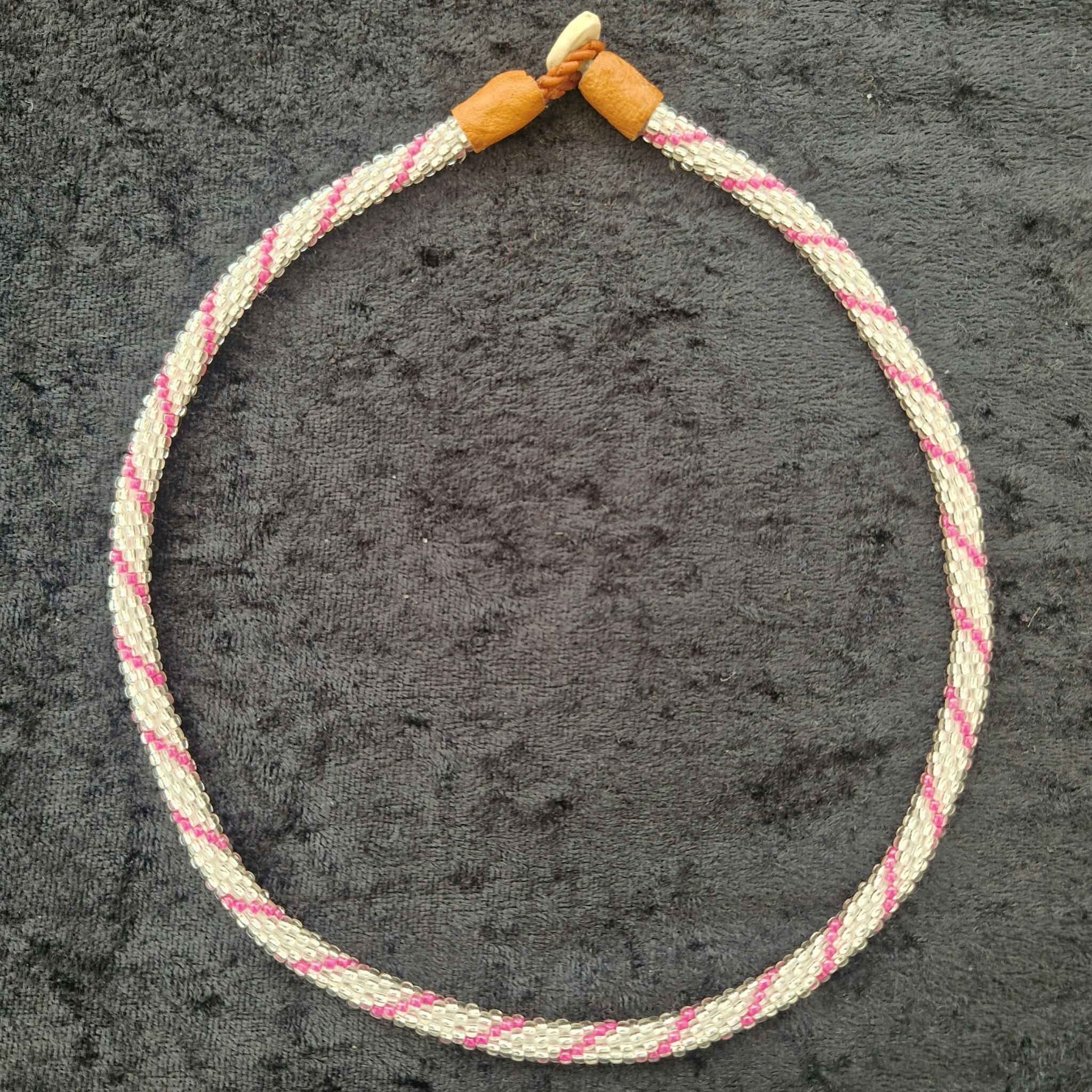 Pärlhalsband 44,5 cm - silver och rosa