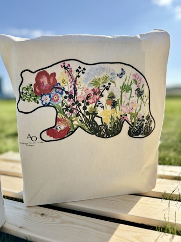 TYGPÅSE -BJÖRN MED BLOMMA