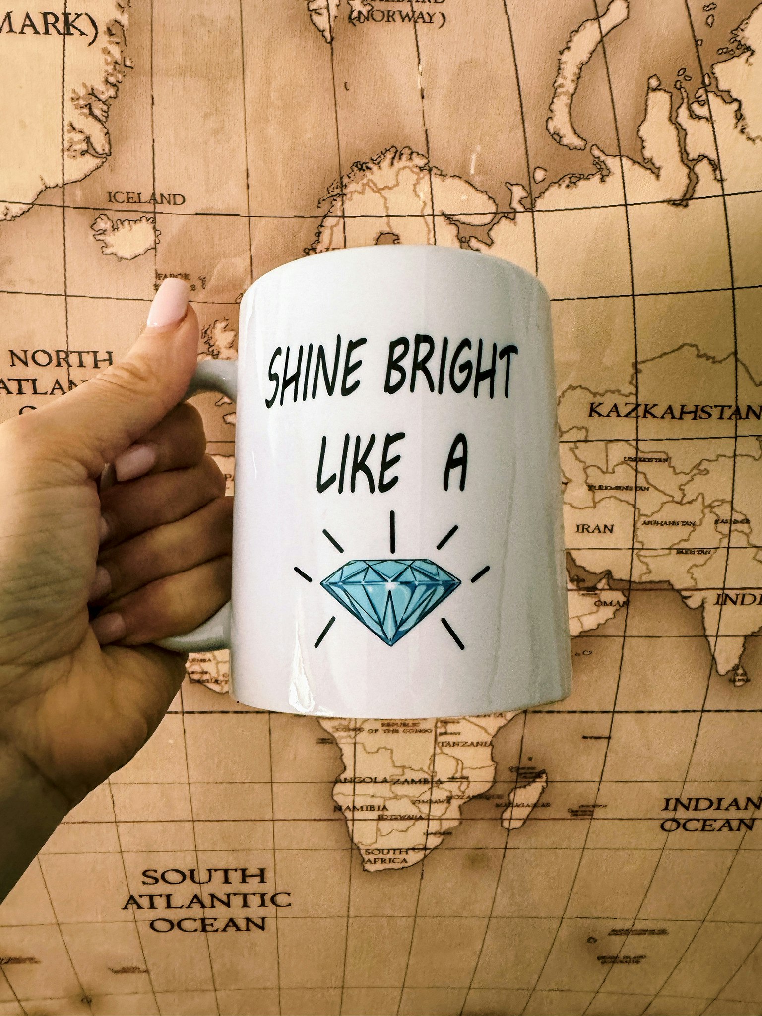Mugg med text Shine Bright like a ..