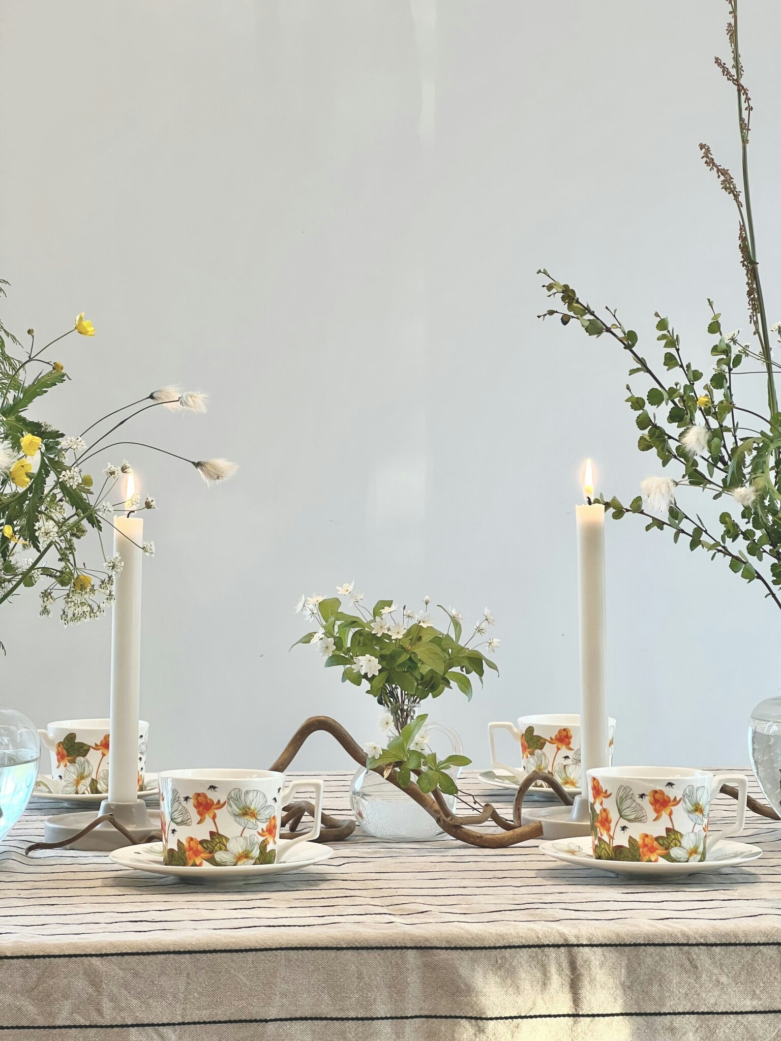 1-pack porslin Hjortronblomning med tillhörande fat