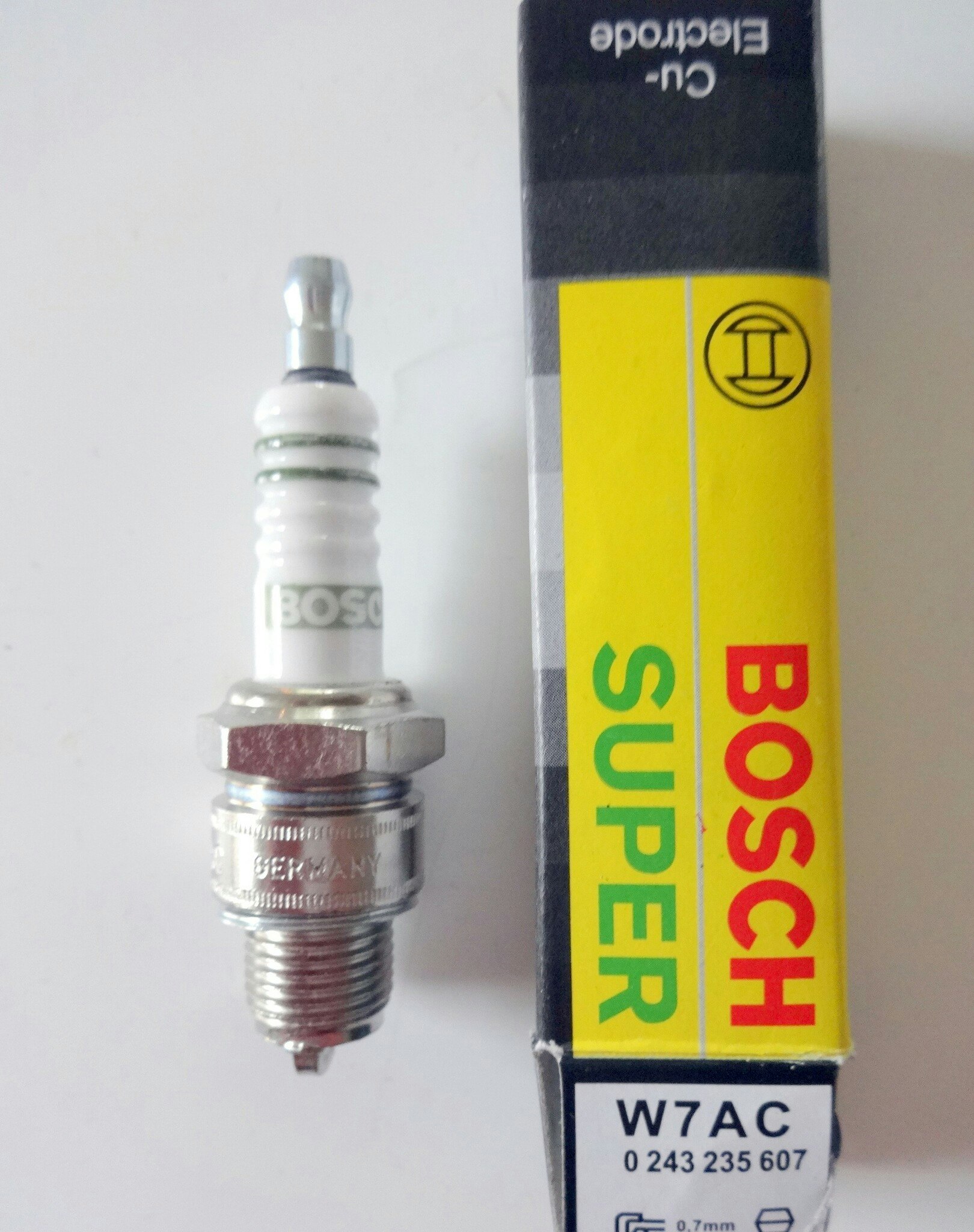 Tändstift Bosch W 7AC 1950-54 500C, 1100, 1400, 1900 (W175T1)