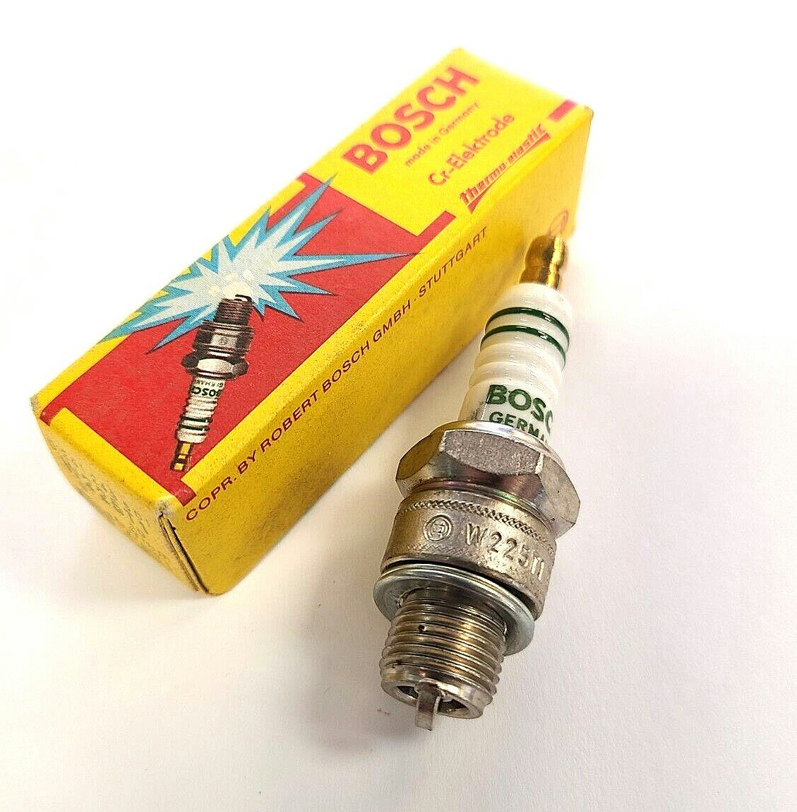 Tändstift Bosch W 225T1 1948-66 500B, 600, 1100ES, D, H (W5AC)