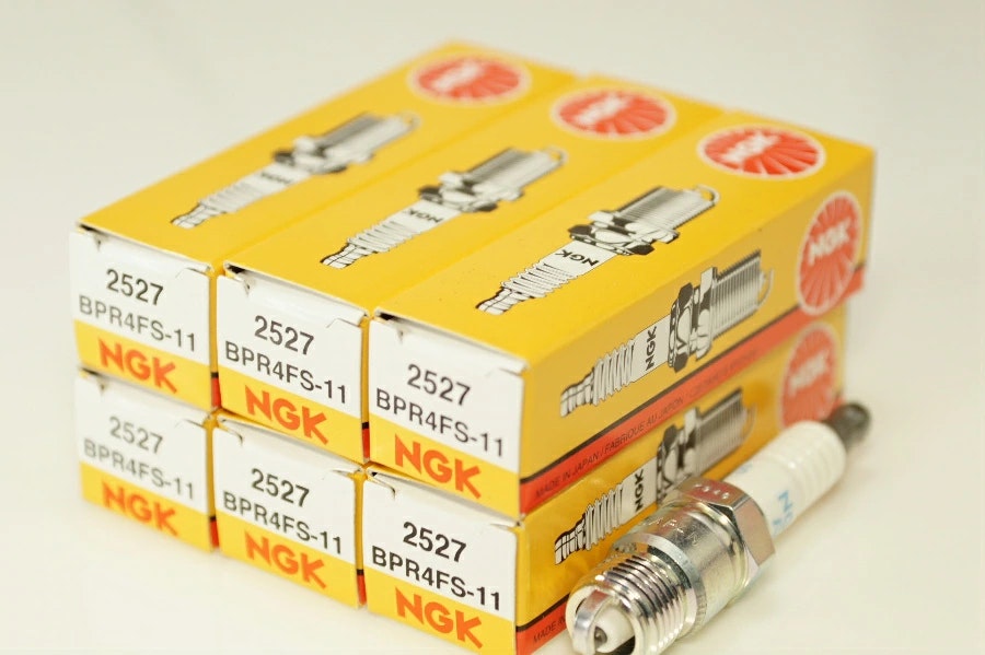 Tändstift NGK BPR4FS-11 1974-82 302, 351, 400, 460 V8