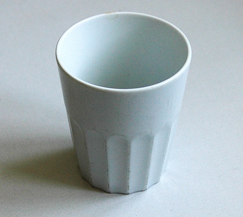 Räfflad Kaffe/Tea mugg utan öra, 1990-tal