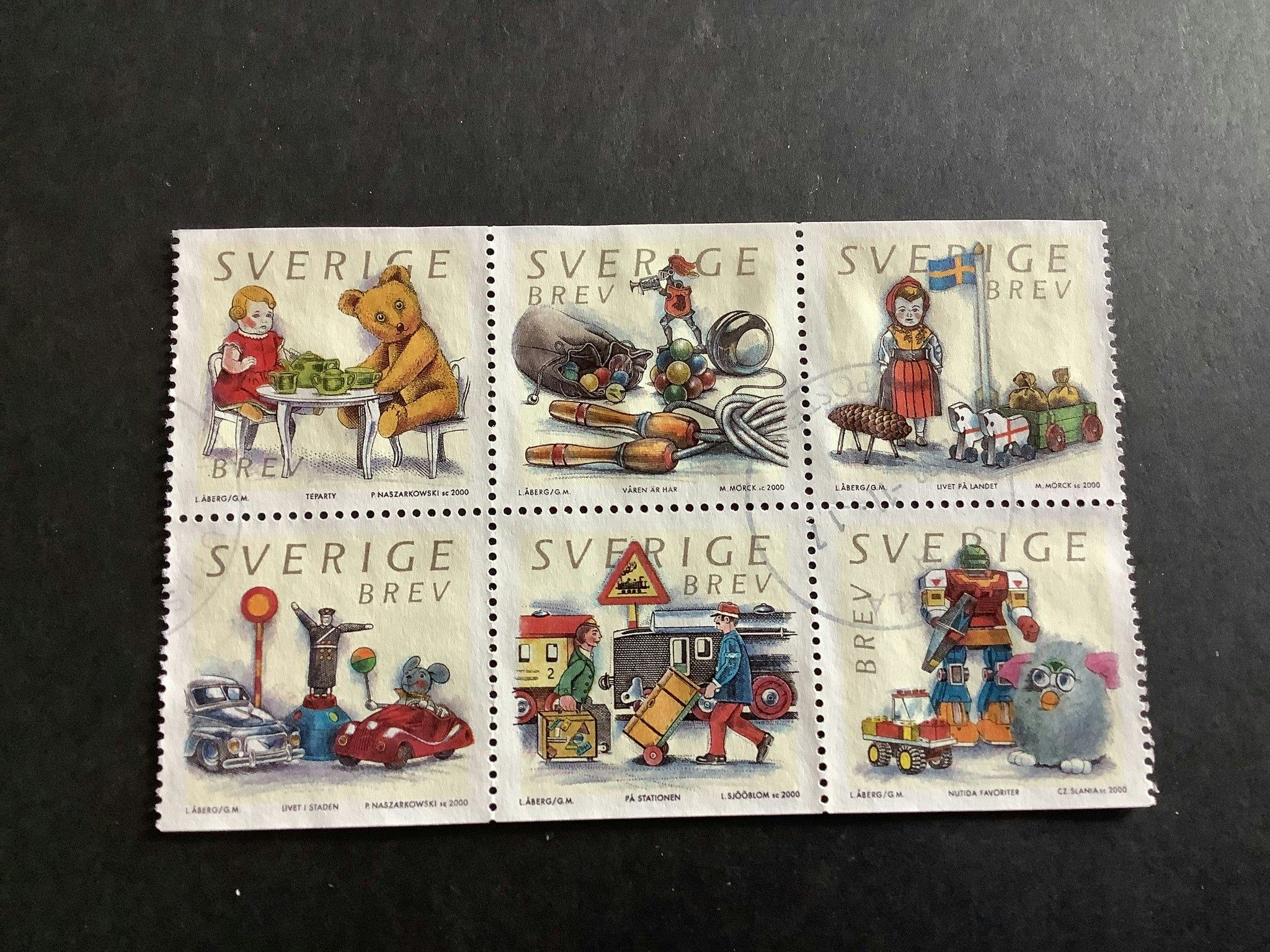 Leksaker stämplat block, facit nr 2211-2216 vågig baksida