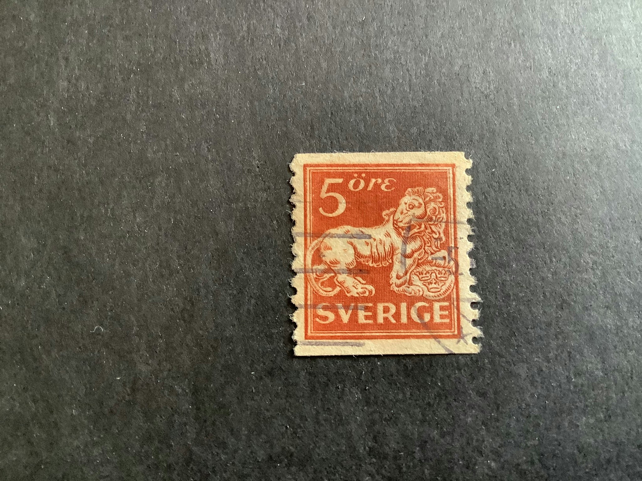 Lejon typ I faci nr 141 A bz stämplat märke