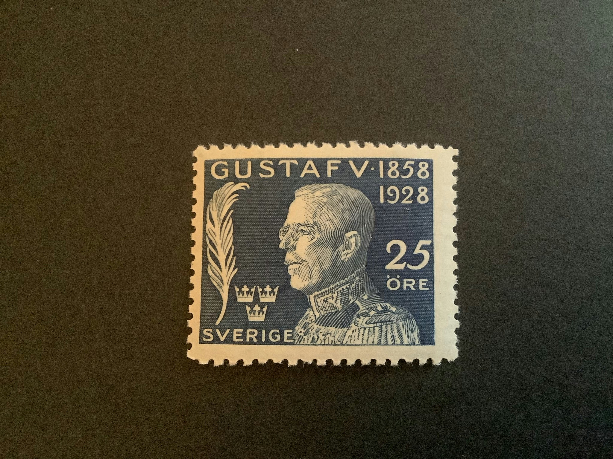 Gustaf V 70 år facit nr 230 postfriskt märke