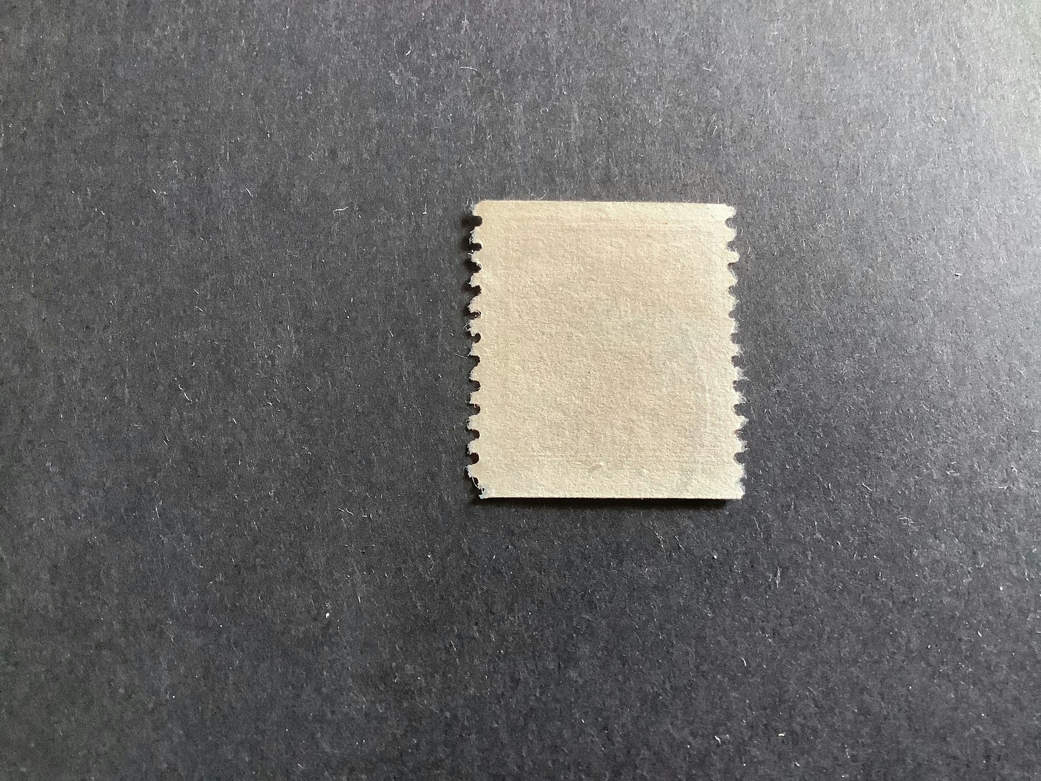 Stående lejon typ I facit nr 141 A stämplat märke med lödskarvslinje