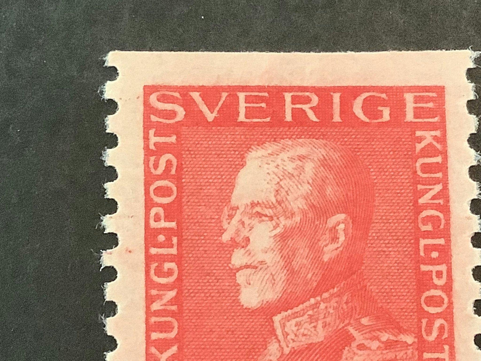 Gustaf V profil vänster facit nr 176 A postfriskt med plåtsprickor