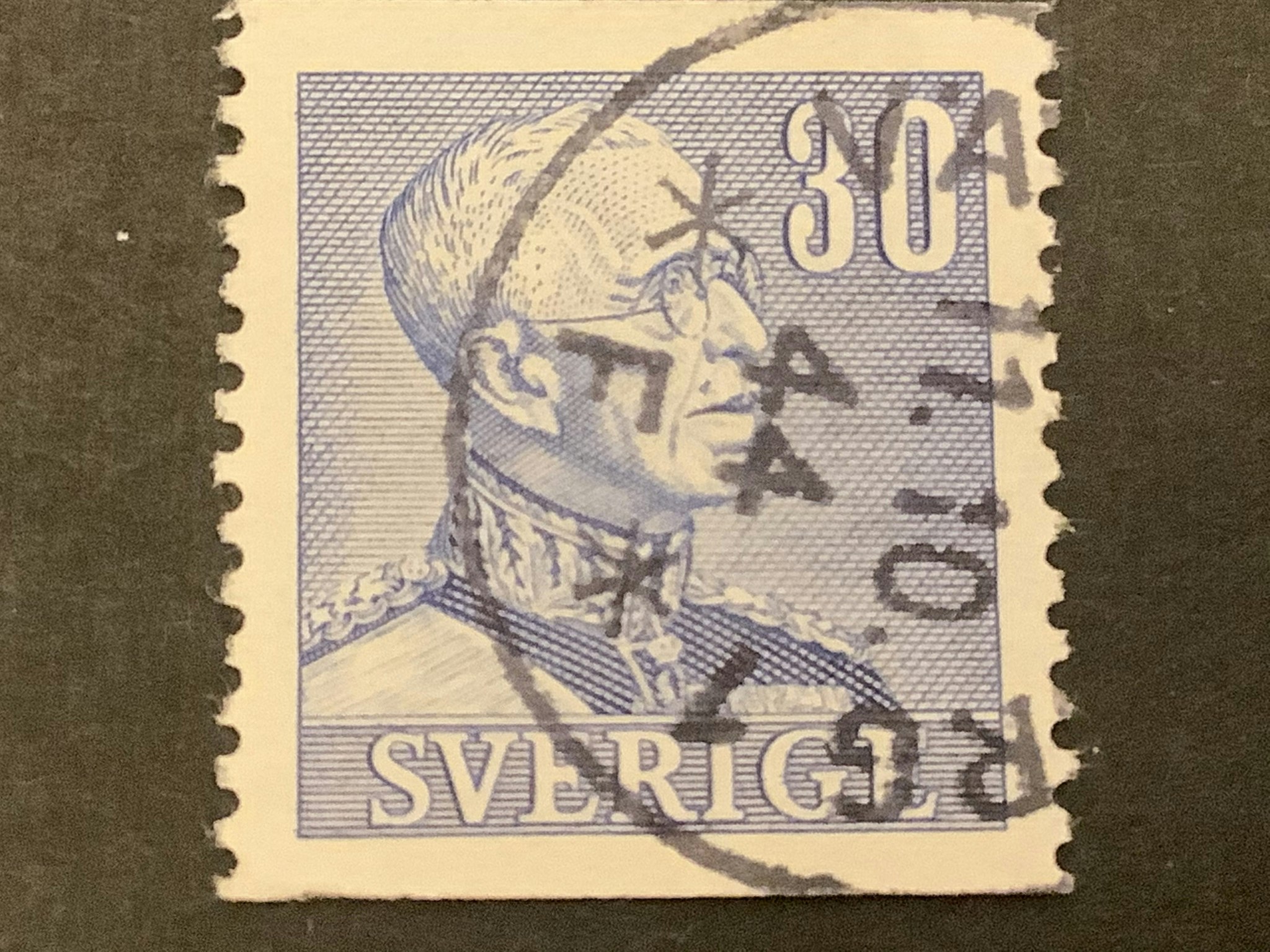 Gustaf V profil höger facit nr 279 stämplat med dubbelprägling