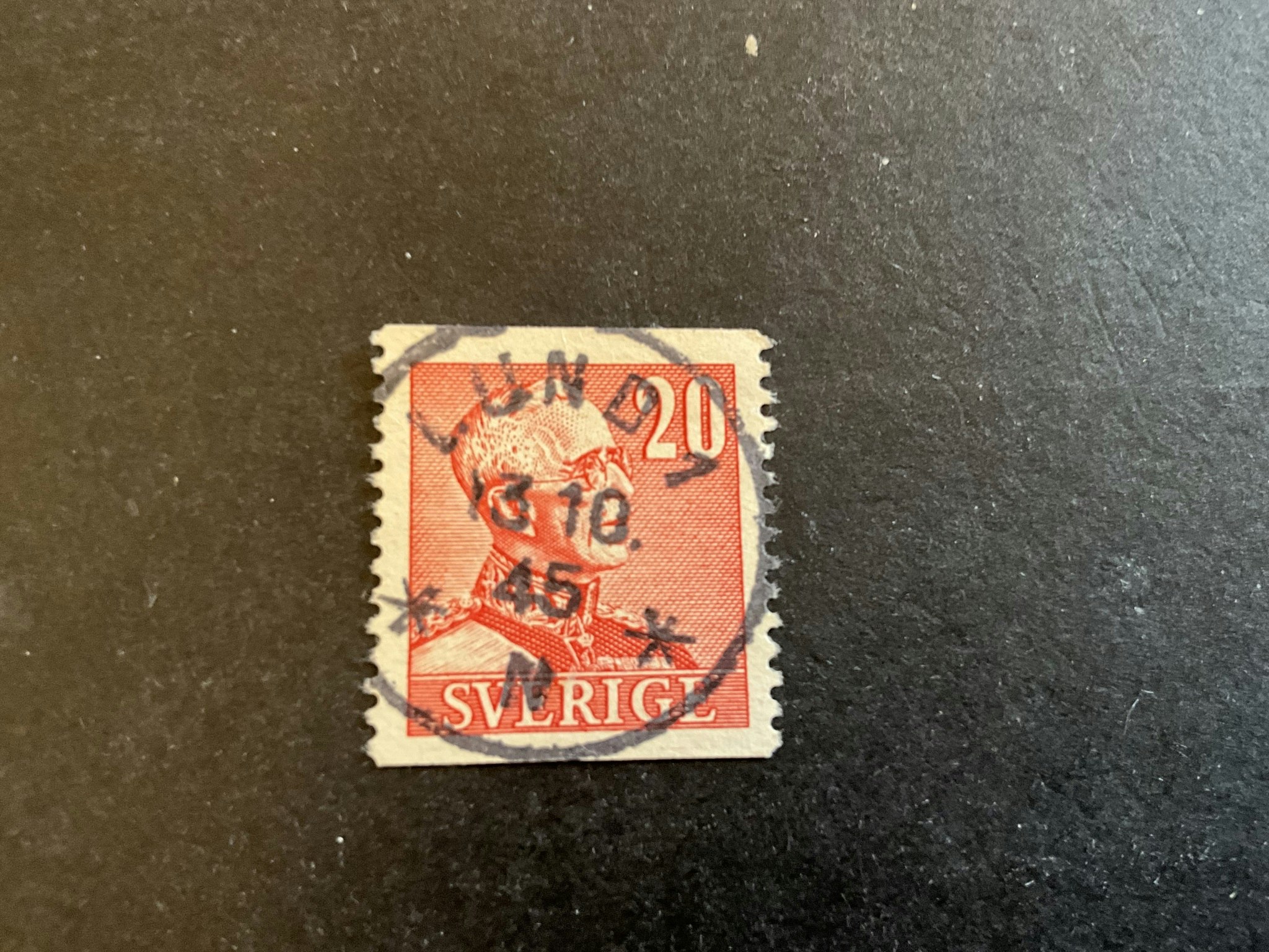 Gustaf V Adolf profil höger facit 276 A lyxstämplat LUND 1