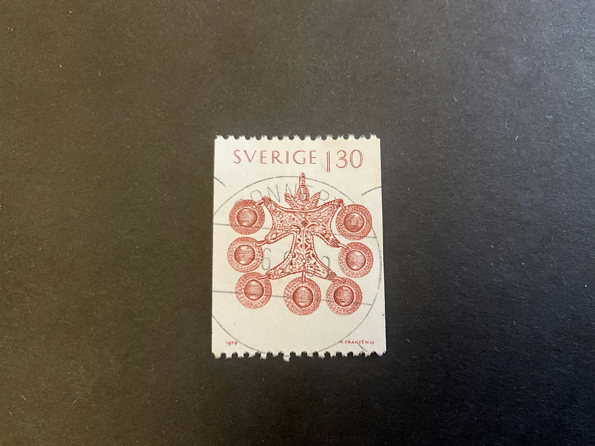 Folkdräkter facit nr 1107 lyxstämplat RONNEBY 1