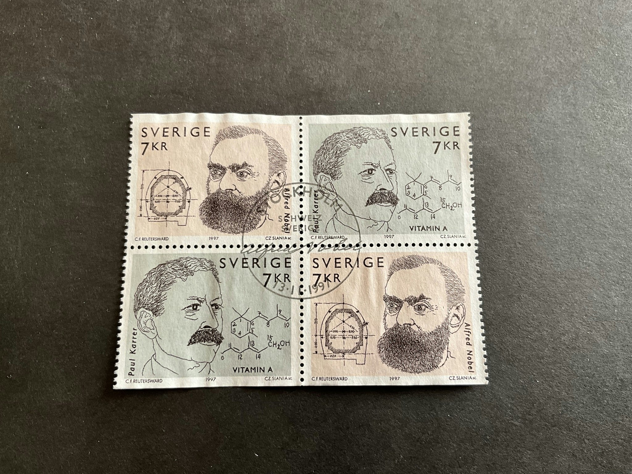 Alfred Nobel&Paul Karrer facit nr 2042+2043  SX i lyxstämplat block STOCKHOLM