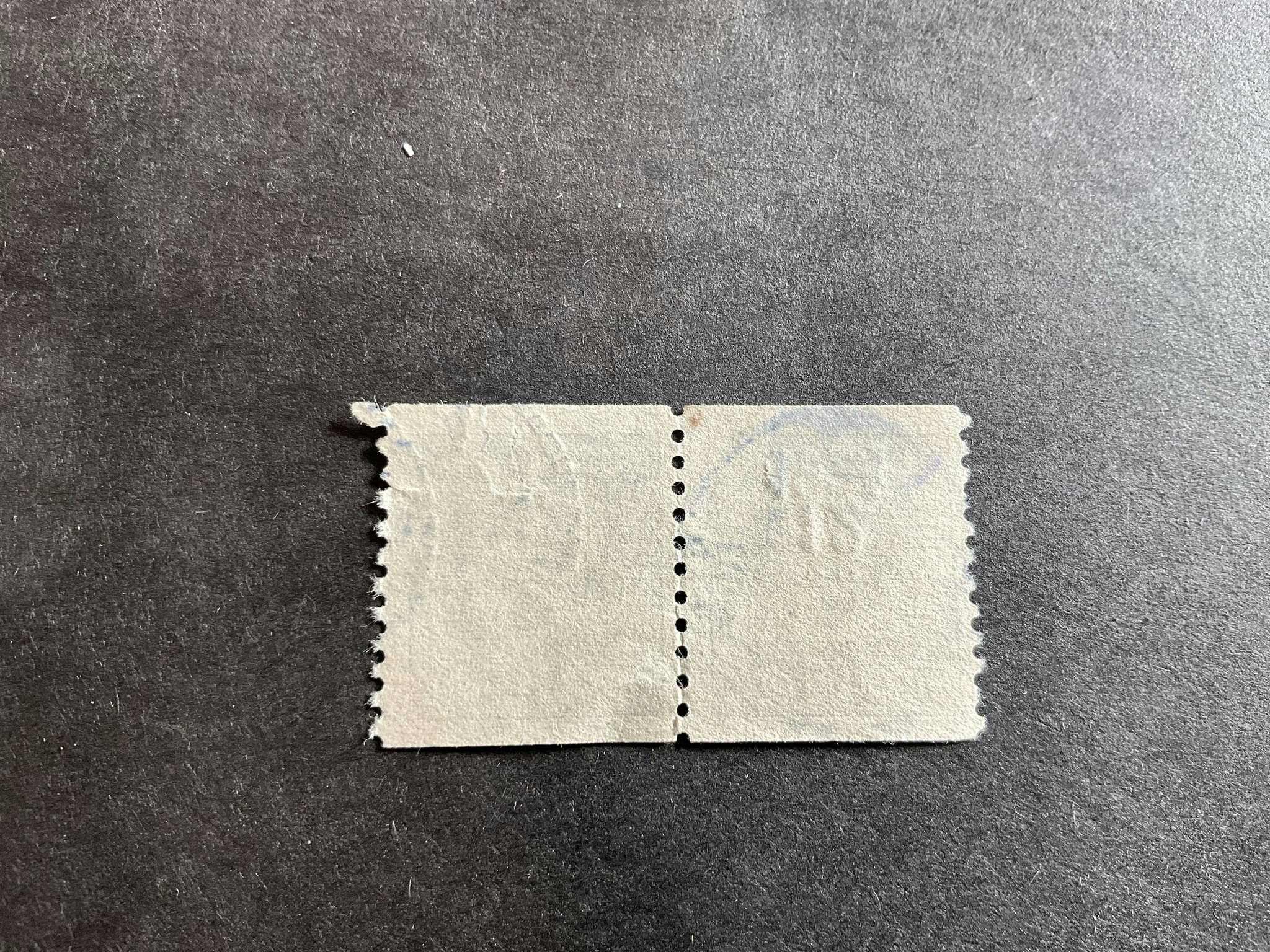 Postemblem facit nr 169 cxz stämplat par med lödskarvslinje