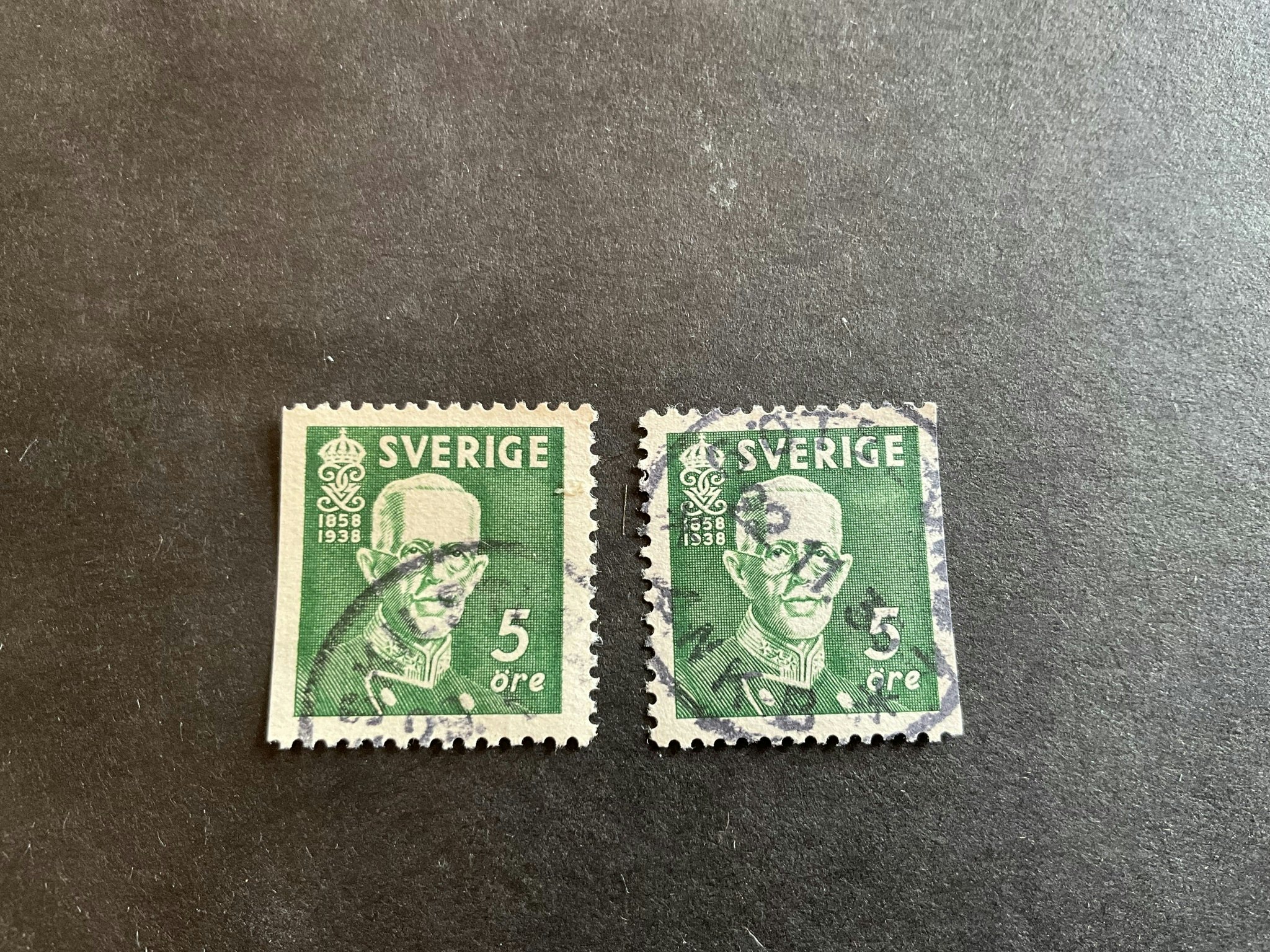 Gustaf V 80 år facit nr 266 B1 och B2 stämplade märken